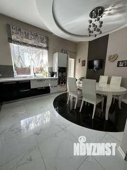 Таунхаус 163м², 2-этажный, участок 2 сот.  