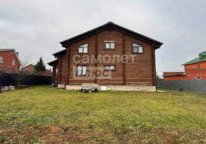 Дом 220м², 2-этажный, участок 12 сот.  