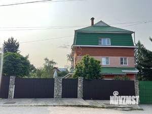 Дом 202м², 3-этажный, участок 16 сот.  