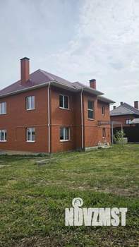 Дом 305м², 2-этажный, участок 15 сот.  