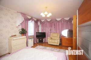 Дом 183м², 2-этажный, участок 10 сот.  