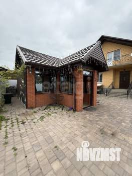 Дом 257м², 2-этажный, участок 10 сот.  