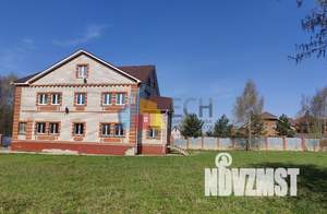 Дом 585м&sup2;, 3-этажный, участок 18 сот.  