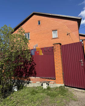 Дом 250м², 2-этажный, участок 18 сот.  