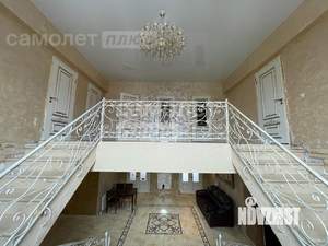 Дом 470м&sup2;, 2-этажный, участок 30 сот.  