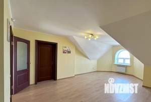 Дом 400м², 3-этажный, участок 10 сот.  