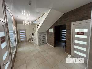 Дом 301м², 2-этажный, участок 10 сот.  