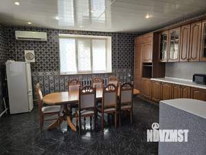 Коттедж 356м², 2-этажный, участок 5 сот.  