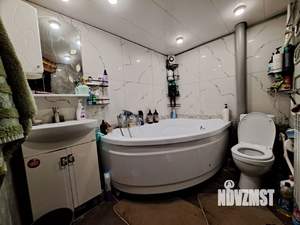Дом 345м², 3-этажный, участок 10 сот.  