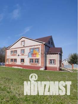 Дом 585м&sup2;, 3-этажный, участок 18 сот.  