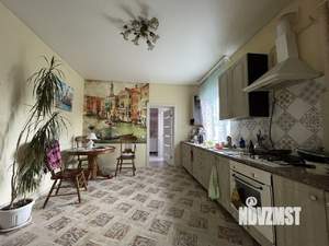 Дом 214м², 2-этажный, участок 8 сот.  