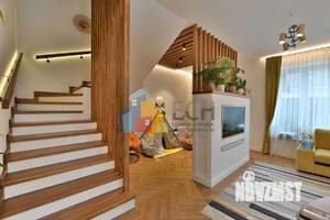 Таунхаус 180м², 3-этажный, участок 1 сот.  