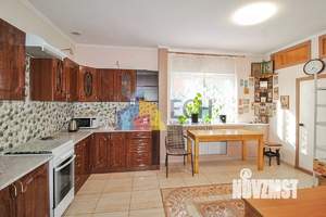 Коттедж 217м², 2-этажный, участок 11 сот.  