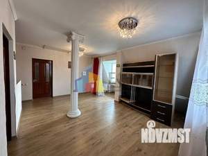 Дом 240м², 3-этажный, участок 4 сот.  