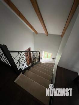 Дом 497м², 2-этажный, участок 10 сот.  