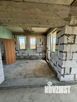 Дом 180м², 2-этажный, участок 6 сот.  