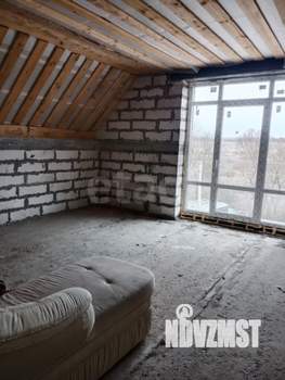 Дом 220м², 2-этажный, участок 10 сот.  