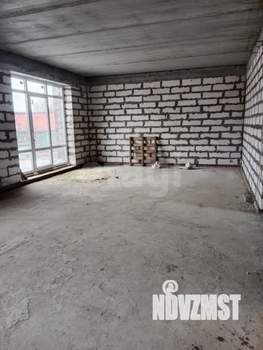 Дом 220м², 2-этажный, участок 10 сот.  