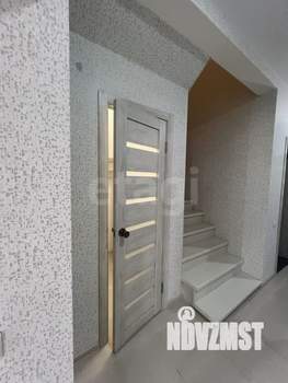 Дом 270м², 3-этажный, участок 9 сот.  
