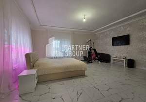 Дом 263м², 2-этажный, участок 15 сот.  