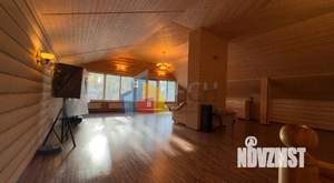 Дом 585м&sup2;, 3-этажный, участок 18 сот.  