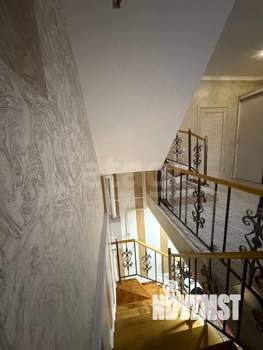 Дом 150м², 3-этажный, участок 5 сот.  