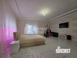 Дом 263м&sup2;, 2-этажный, участок 15 сот.  