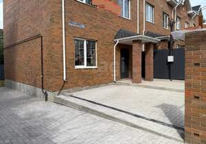 Дом 161м², 3-этажный, участок 3 сот.  