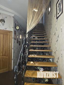 Коттедж 260м², 3-этажный, участок 16 сот.  