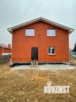 Коттедж 140м², 2-этажный, участок 5 сот.  