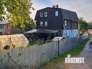 Дом 345м², 3-этажный, участок 10 сот.  