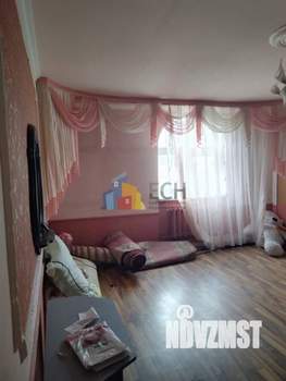 Коттедж 473м², 3-этажный, участок 10 сот.  