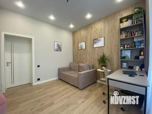 Дом 220м², 2-этажный, участок 12 сот.  