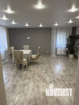 Дом 250м&sup2;, 2-этажный, участок 10 сот.  