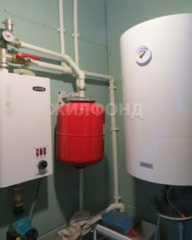 Дом 108м², 2-этажный, участок 9 сот.  