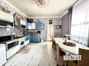 Дом 179м², 2-этажный, участок 6 сот.  