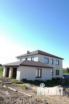 Дом 255м², 2-этажный, участок 15 сот.  