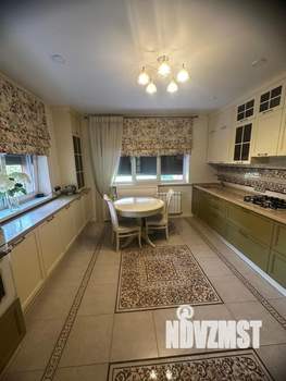 Дом 128м², 2-этажный, участок 6 сот.  