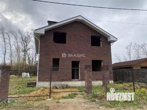 Дом 160м², 2-этажный, участок 10 сот.  