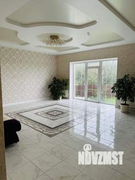 Дом 250м&sup2;, 2-этажный, участок 10 сот.  