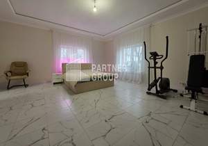 Дом 263м², 2-этажный, участок 15 сот.  