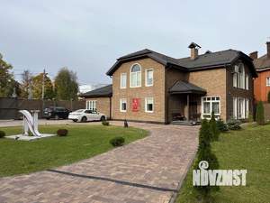 Дом 301м², 2-этажный, участок 10 сот.  