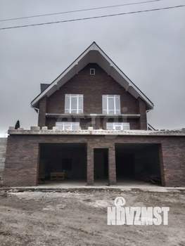 Дом 220м², 2-этажный, участок 10 сот.  
