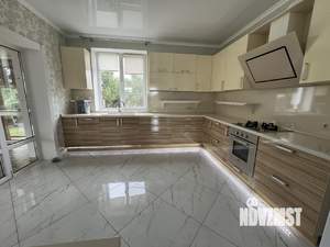 Дом 270м², 2-этажный, участок 20 сот.  
