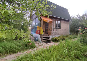 Дом 72м², 2-этажный, участок 10 сот.  