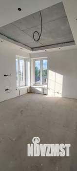 Дом 888м², 3-этажный, участок 7 сот.  