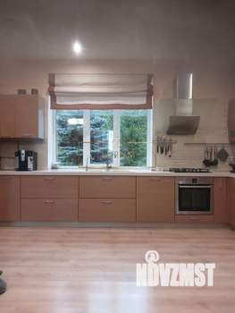 Дом 255м², 2-этажный, участок 15 сот.  