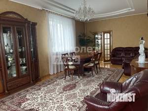 Дом 323м², 2-этажный, участок 9 сот.  