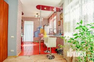 Коттедж 181м², 2-этажный, участок 6 сот.  
