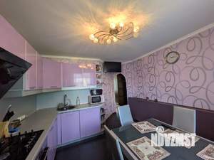 Коттедж 330м², 2-этажный, участок 6 сот.  